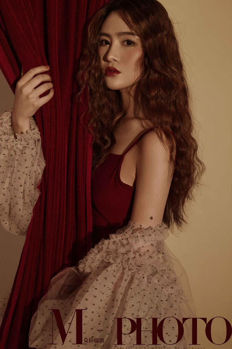 【莫拉摄影】珠光四溢的女人