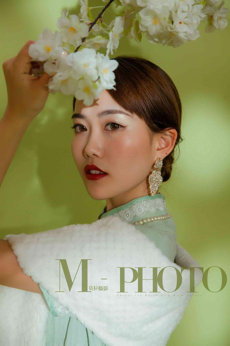 【莫拉摄影】优雅婉约旗袍女人