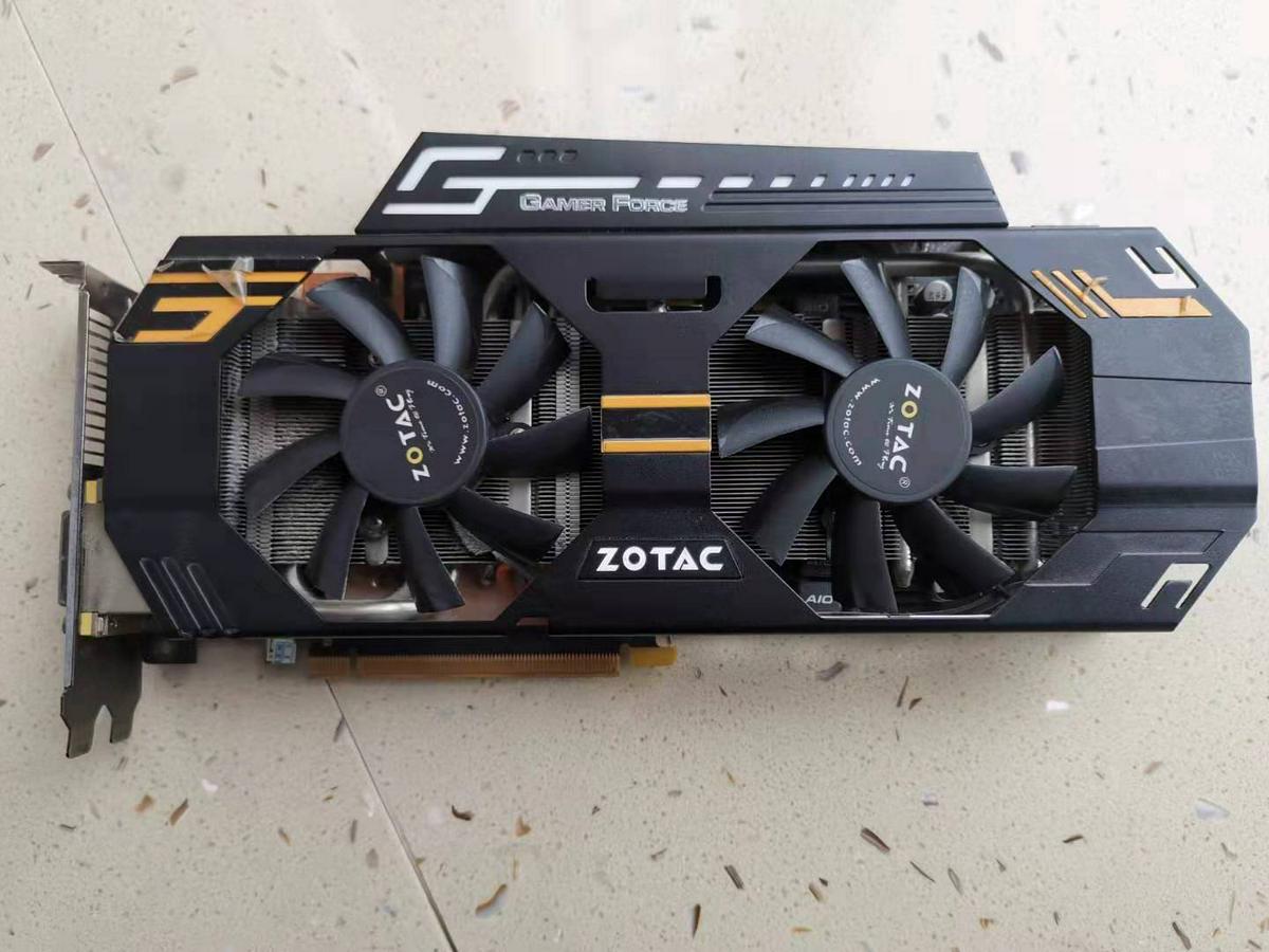 出一个索泰gtx760 至尊,260,橙色还可以