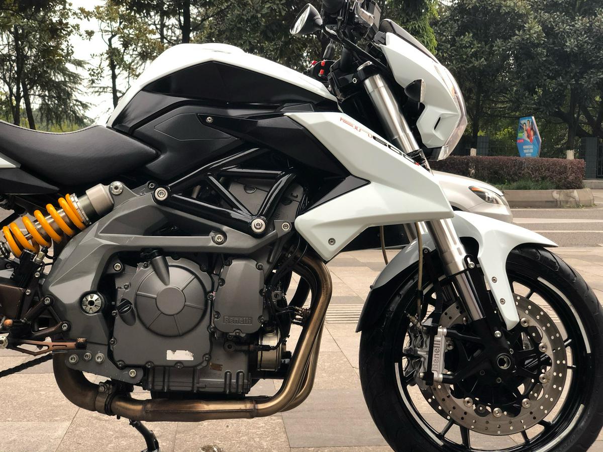 15年贝纳利黄龙600