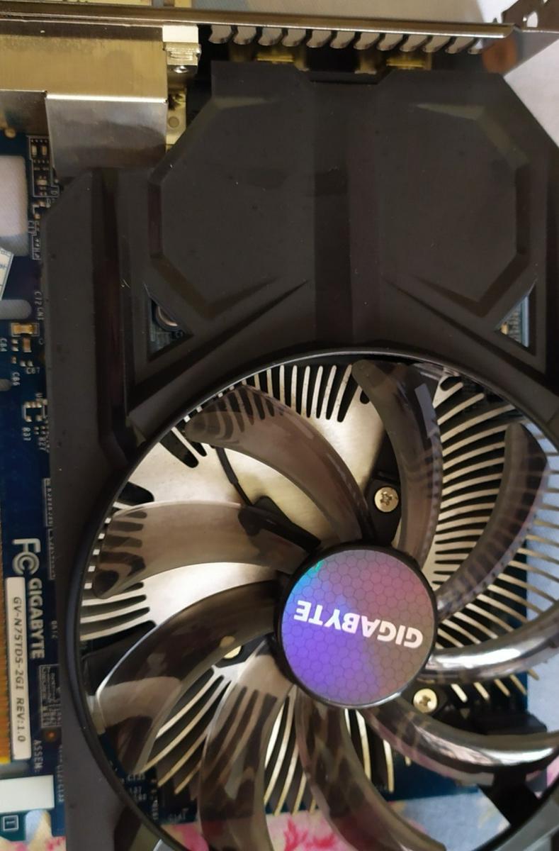 技嘉750ti2g 255元