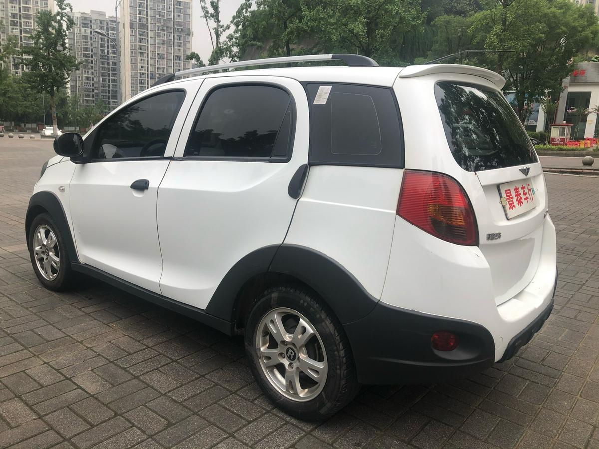 2012款奇瑞瑞麒x1.手动档1.313896171618价格9800