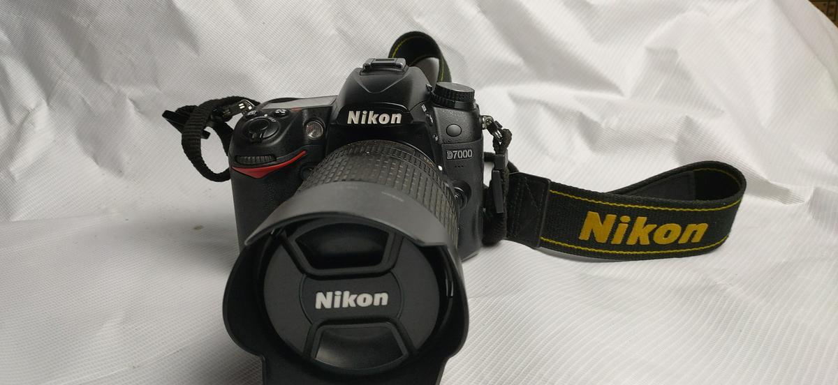 贱卖个人99新尼康d7000单反相机和镜头