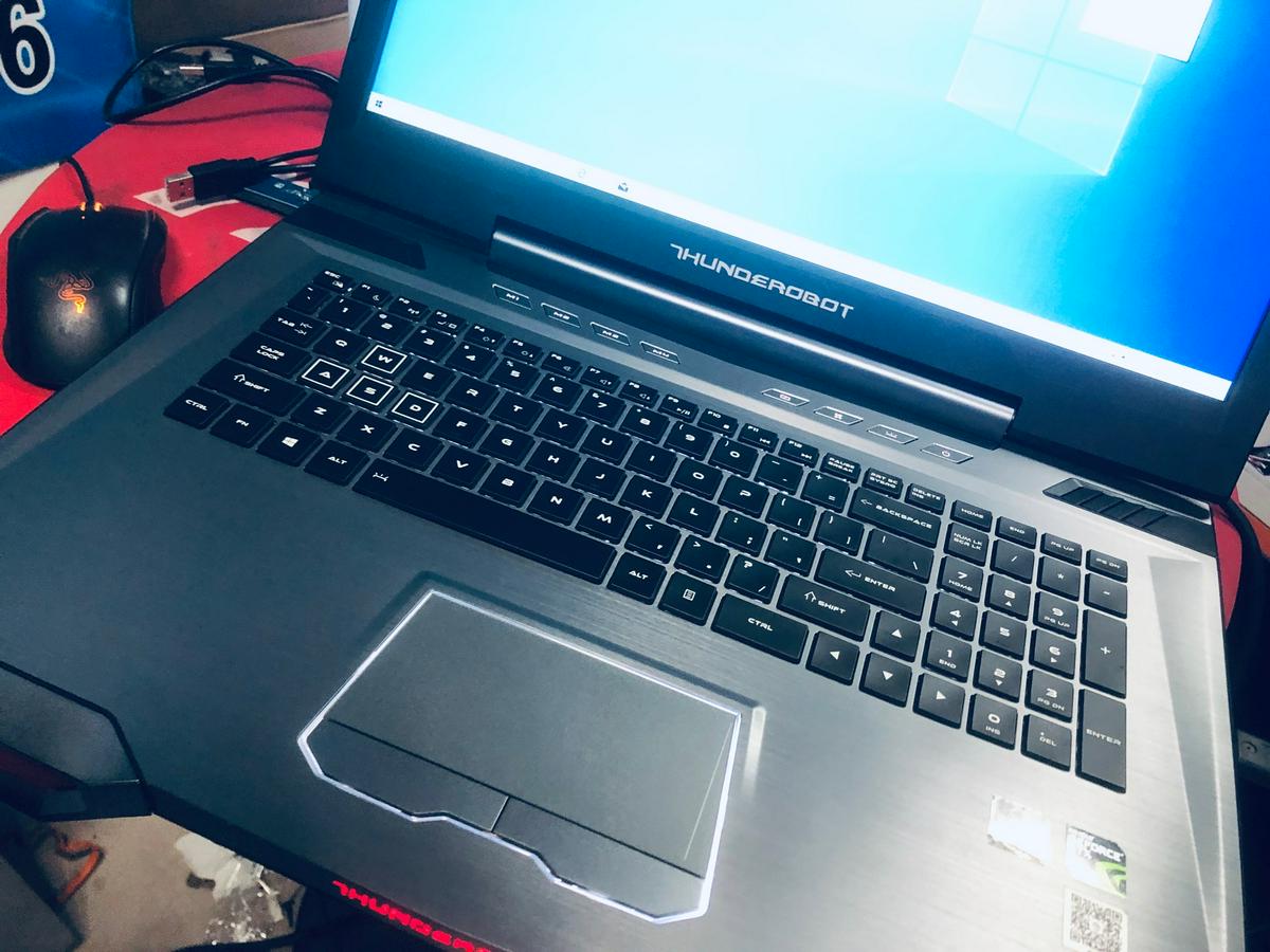 雷神911gt.价钱3250 17寸高端游戏本